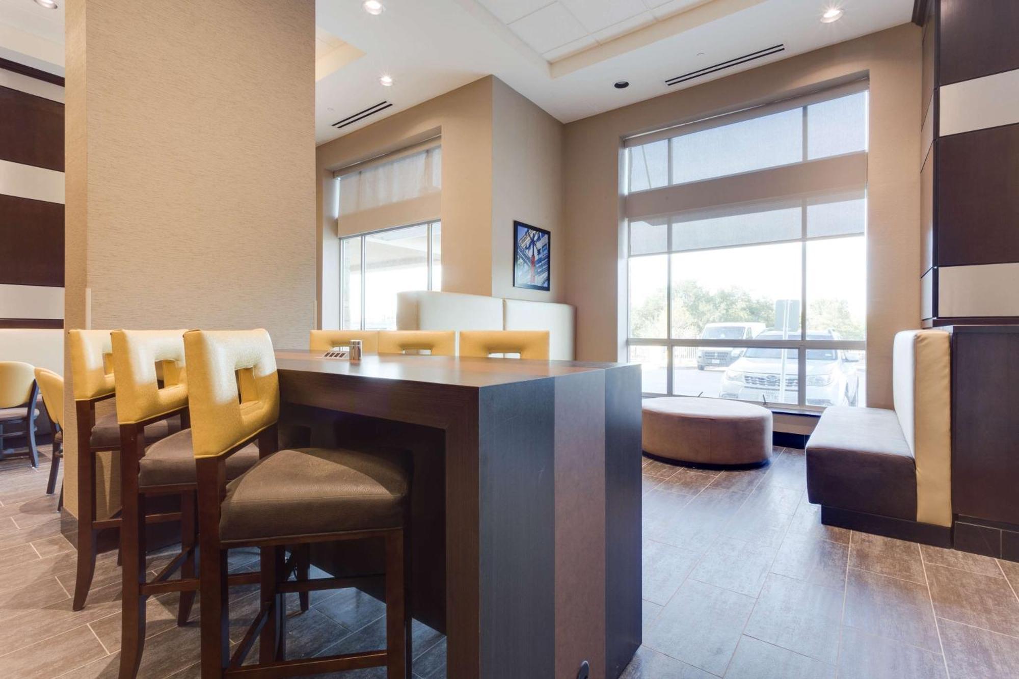 Drury Inn & Suites Dallas Фриско Екстериор снимка